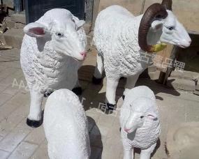 伊犁雕塑羊